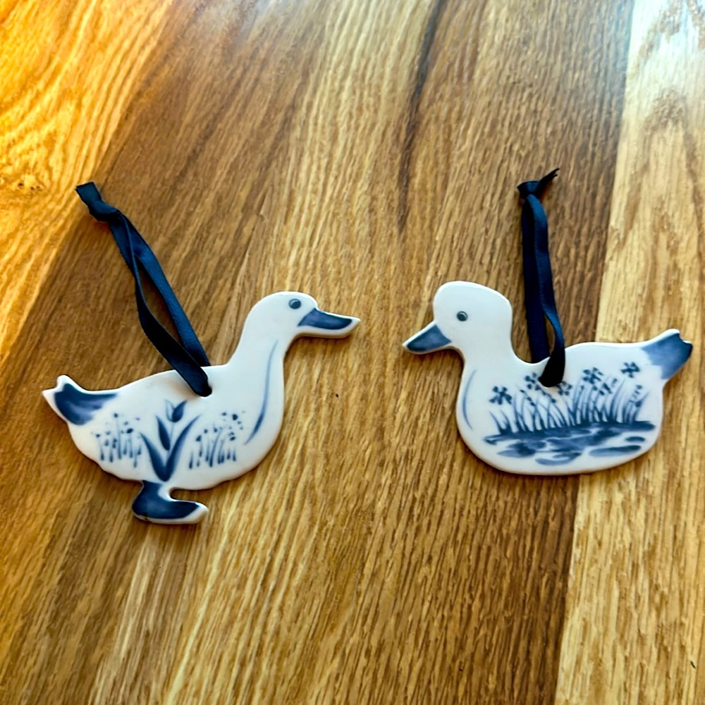 Russ Berrie Christmas Tree Ornament Ceramic Duck Flower Cobalt Blue